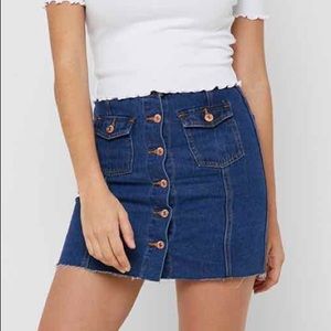 Forever 21 Denim Skirt - Raw Hem Button Down Skirt in Medium